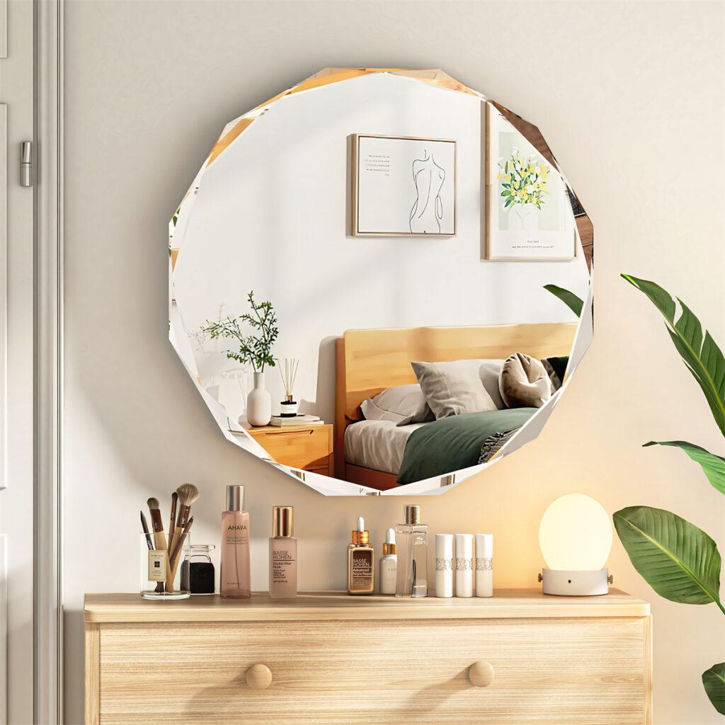 Frameless Scalloped Wall Mirror，